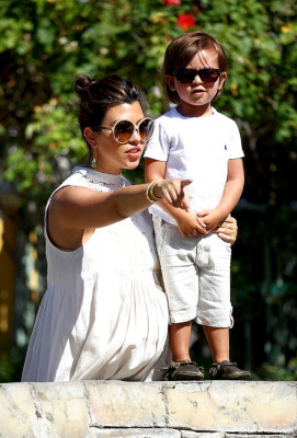 photo 18 in Kourtney Kardashian gallery [id516107] 2012-05-27 00:00:00