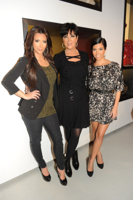 photo 11 in Kardashian gallery [id458845] 2012-02-08 00:00:00