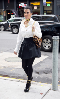 Kourtney Kardashian pic #337402