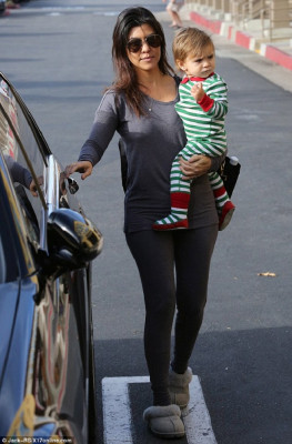 Kourtney Kardashian pic #690187