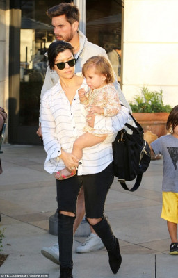 Kourtney Kardashian pic #721258