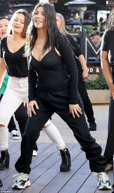 photo 14 in Kardashian gallery [id1030613] 2018-01-14 00:00:00