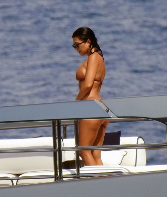 Kourtney Kardashian pic #1083741