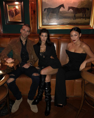 photo 18 in Kardashian gallery [id1088520] 2018-07-30 00:00:00