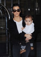 Kourtney Kardashian pic #328405