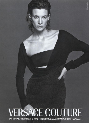Kristen McMenamy ~ Versace Fall/Winter 1997.98 by Richard Avedon