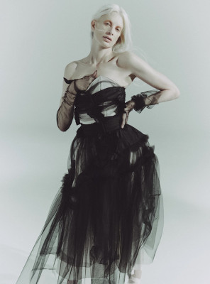 Kristen McMenamy for The Sunday Times Style Magazine 102023 by Melanie and Ramon