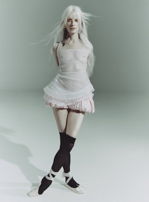 Kristen McMenamy ~ The Sunday Times Style Magazine 102023 by Melanie and Ramon