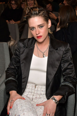 Kristen Stewart – Chanel Fashion Show in Hamburg