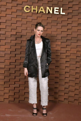 Kristen Stewart – Chanel Fashion Show in Hamburg
