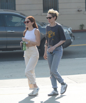 Kristen Stewart and New Girlfriend Sara Dinkin in Los Feliz