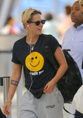 Kristen Stewart and Stella Maxwell – JFK Airport in NYC 07/08/2019