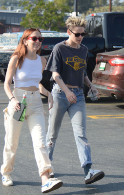 Kristen Stewart and New Girlfriend Sara Dinkin in Los Feliz