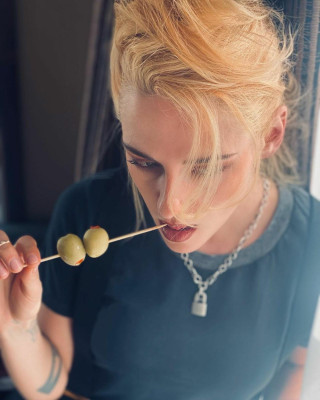 Kristin Stewart - Telluride Film Festival Photoshoot // September 2021