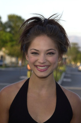 Kristin Kreuk pic #221329