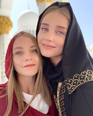 Kristina Asmus pic #1210719