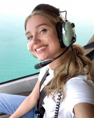 Kristina Asmus pic #1210287