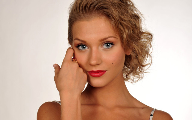 Kristina Asmus pic #662001