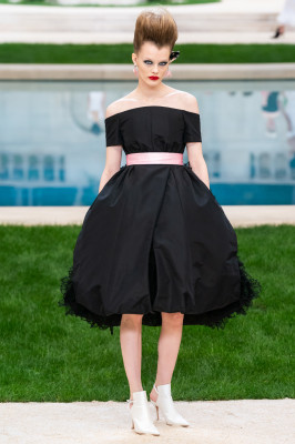  Chanel Haute Couture Fall/Winter 2019-2020 Fashion Show in Paris