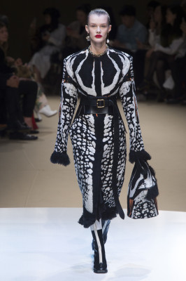 Kristina Grikaite - Alexander Mcqueen Fall/Winter 2018 Fashion Show in Paris