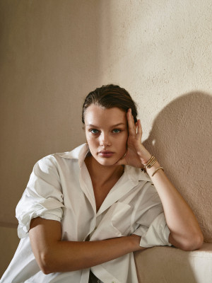 Kris Grikaite - Massimo Dutti 