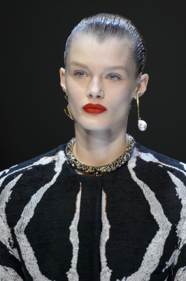 Kristina Grikaite - Alexander Mcqueen Fall/Winter 2018 Fashion Show in Paris