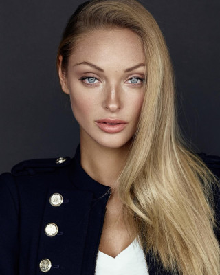 Kristina Sheiter by Michael Woloszynowicz