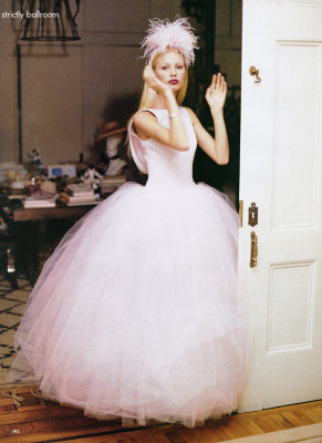 Kirsty Hume pic #182038