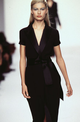 Kirsty Hume for Richard Tyler SS 1996