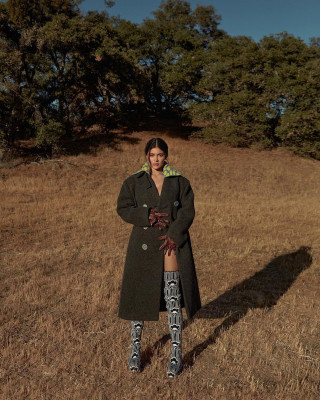 Kylie Jenner - ELLE Russia // September 2021 