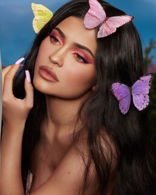 Kylie Jenner by Greg Swales for Kylie Cosmetics &#039;Stormi x Kylie&#039; Spring 2020