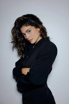 Kylie Jenner by Raven B. Varona for The New York Times (2024)