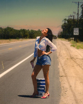 Kylie Jenner - Sprinter Vodka Soda (2024)
