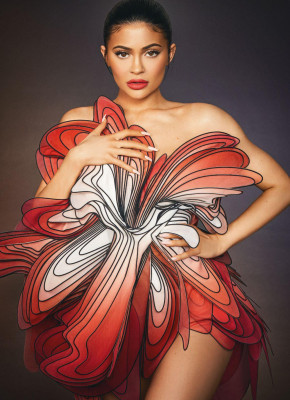 Kylie Jenner – Interview Germany Spring Summer 2019