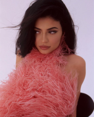Kylie Jenner – Photoshoot January 2019