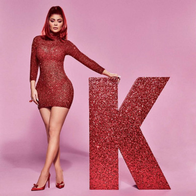 Kylie Jenner – Valentine’s Collection Campaign of Her Own Brand Kylie Cosmetics