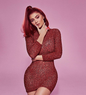 Kylie Jenner – Valentine’s Collection Campaign of Her Own Brand Kylie Cosmetics
