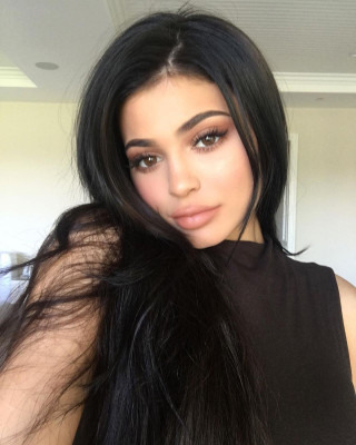 Kylie Jenner – Social Media Pics