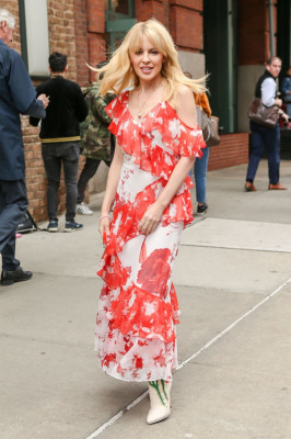 Kylie Minogue Leaves The Greenwich Hotel in NY 04/24/2018