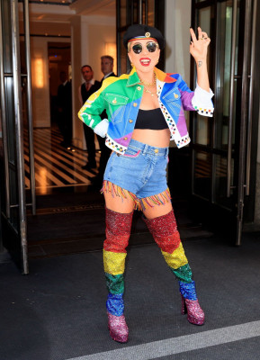photo 3 in Lady Gaga gallery [id1191622] 2019-06-30 00:00:00