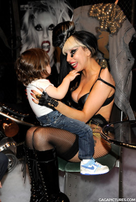 Lady Gaga May 23 - Born This Way - Signing Autographs