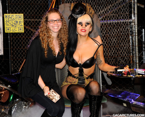 Lady Gaga May 23 - Born This Way - Signing Autographs