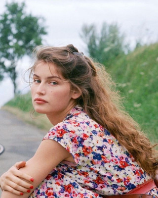 Laetitia Casta — 90s