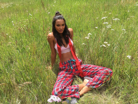 photo 12 in Lais Ribeiro gallery [id989332] 2017-08-21 00:00:00