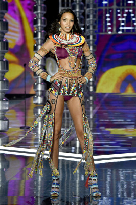 Lais Ribeiro pic #1014113