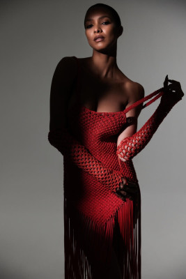 Lais Ribeiro for Galore by Higor Bastos
