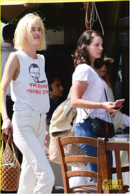Lana Del Rey in Beverly Hills 09/20/2018