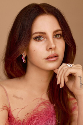 Lana Del Rey for ELLE UK (2017) by THOMAS WHITESIDE 