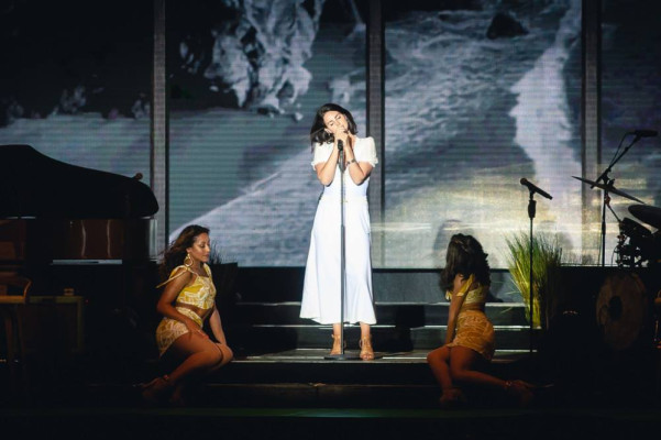 Lana Del Rey - Aerodrome Festival in Prague 06/29/2018