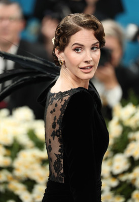 Lana Del Rey – Met Gala 2025